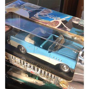NEW RAY 1955 Buick Century Diecast Car 1:43 Scale w/ Display Case